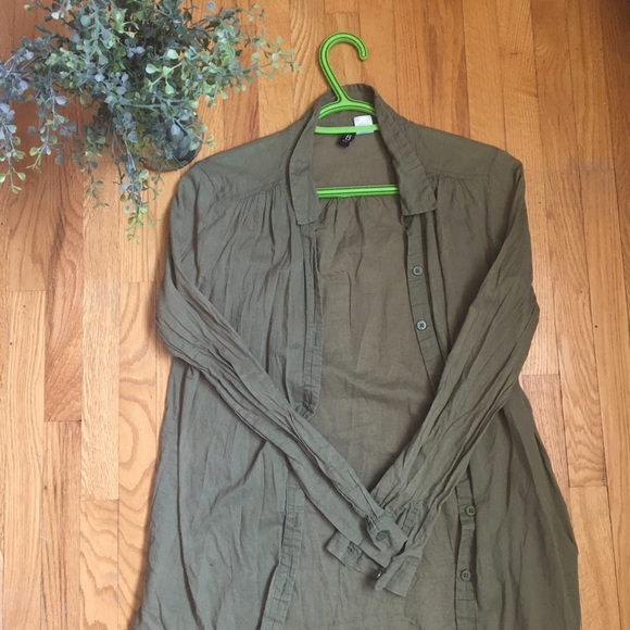 3/$15 Army green tunic blouse - Picture 2 of 3